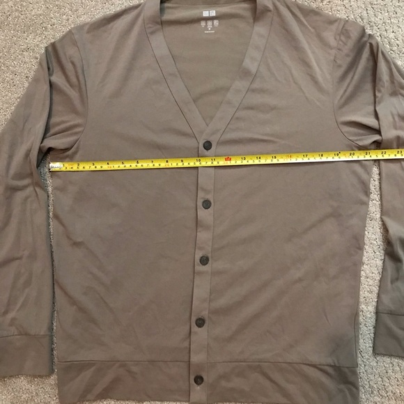 UNIQLO Cotton/Polyester Blend Knit 5 Button Cardigan - Picture 3 of 4